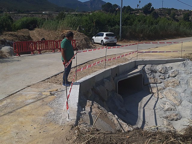 El puente de la carretera de La Presa reabre al tráfico este lunes después de las obras acometidas por la CHS