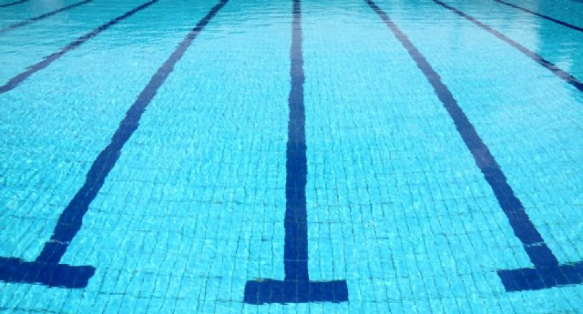 El Ayuntamiento reformará la piscina de chapoteo del Polideportivo Municipal