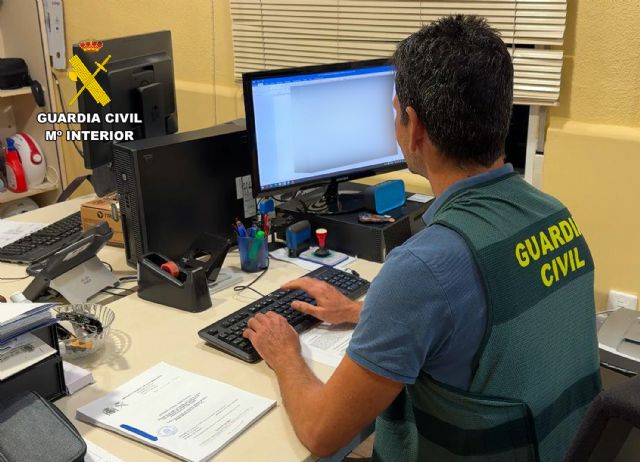 La Guardia Civil detiene a una vecina de Cieza por injuriar a otra mujer a través de Internet